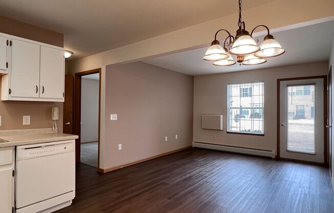 1 bed, 1 bath, 568 sqft, $865, Unit ME 2401-57