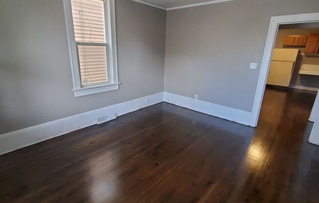 2 beds, 1 bath, 780 sqft, $845, Unit 1