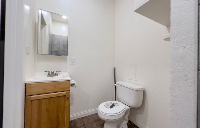 Studio, 1 bath, 190 sqft, $1,695, Unit B