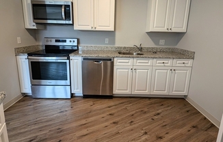 1 bed, 1.5 baths, 620 sqft, $2,595, Unit 415