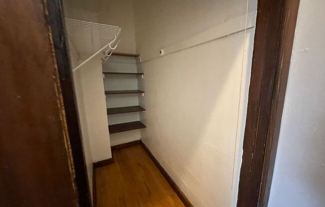 1604 E Kane Pl.