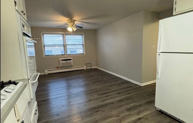 8111 Grand Ave