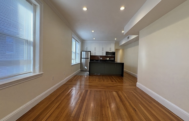 4 beds, 2 baths, 1,200 sqft, $6,000, Unit 301