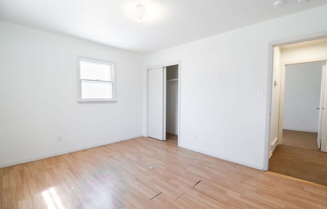 3 beds, 1 bath, 1,330 sqft, $1,295, Unit 1719 6th ave unit 2