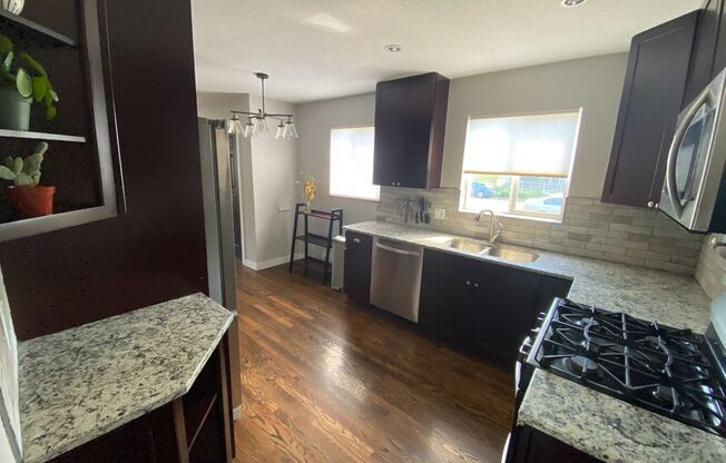 Great Home Close to Downtown - License #2024-BFN-0003844