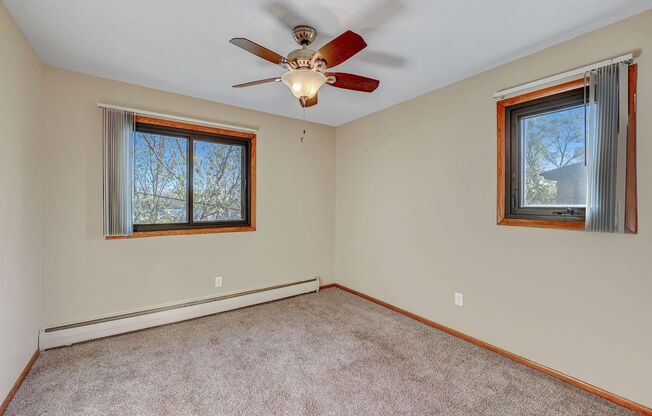 2 beds, 1 bath, 733 sqft, $1,099, Unit 65012