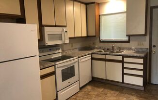 3 beds, 1 bath, $1,155