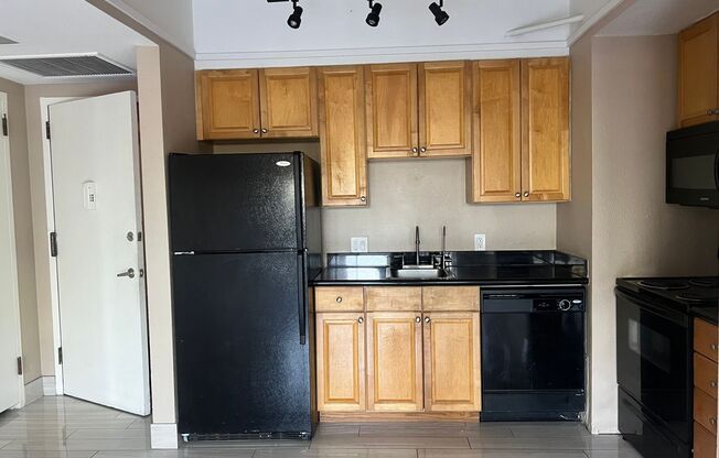 1 bed, 1 bath, $1,500