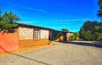 1202 1208 N HOWARD BLVD