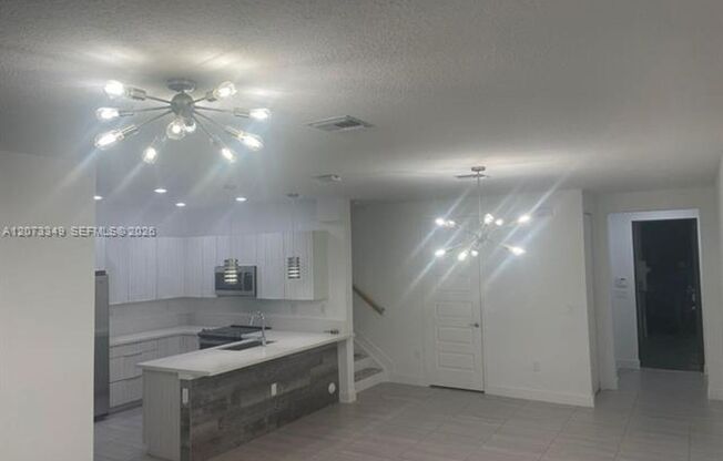 10445 NW 81st Ter th 10445, Doral, FL 33178