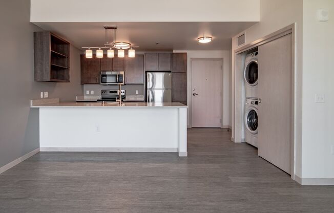 1 bed, 1 bath, 682 sqft, $1,860, Unit 0914