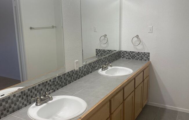 1 bed, 1 bath, 580 sqft, $1,299, Unit PEN-310A