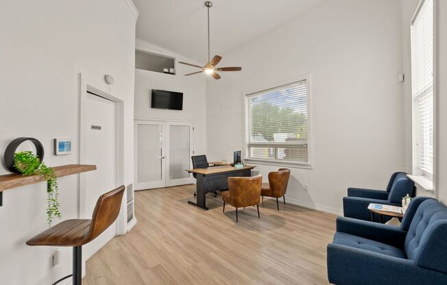 2 beds, 2 baths, 982 sqft, $1,099, Unit 218