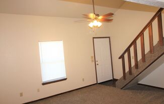 2 beds, 1 bath, 850 sqft, $850, Unit 10B