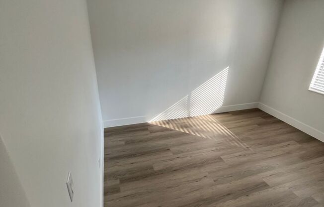 2 beds, 1.5 baths, 1,050 sqft, $1,349, Unit #50