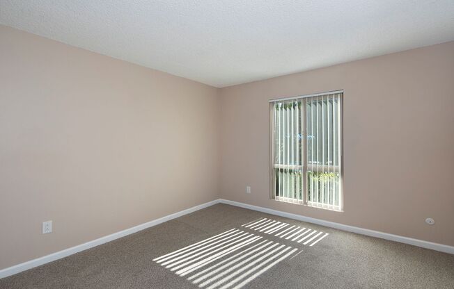 1 bed, 1 bath, 704 sqft, $1,995, Unit B-27