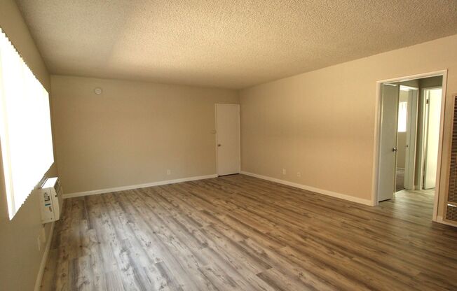 2 beds, 1 bath, $2,195, Unit 538A