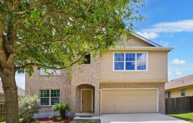 Great 4 Bedroom Home Now Available in Cibolo.