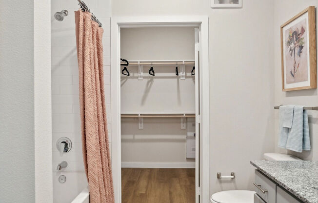 1 bed, 1 bath, 698 sqft, $1,505
