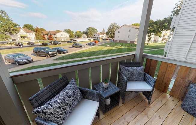 balcony at Castle Pointe Apartments