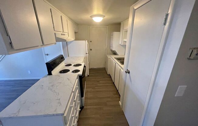 1351 Dorothy Ave. #4