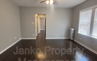2914 W 64 ST