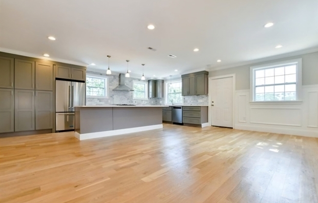 235 WEBSTER AVE