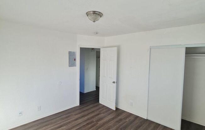 2 beds, 1 bath, 762 sqft, $1,300