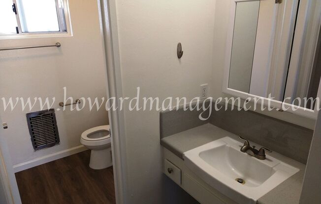 Studio, 1 bath, 400 sqft, $1,495, Unit 09