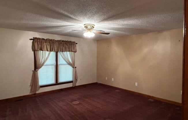 3 beds, 2 baths, $2,500