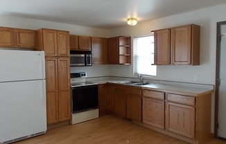 2 beds, 1.5 baths, $1,495