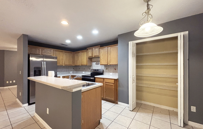 13105 LEXINGTON SMT ST