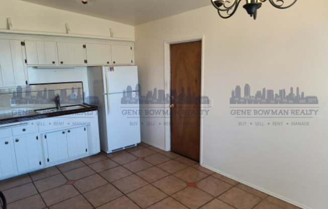 2 beds, 1 bath, 850 sqft, $2,850