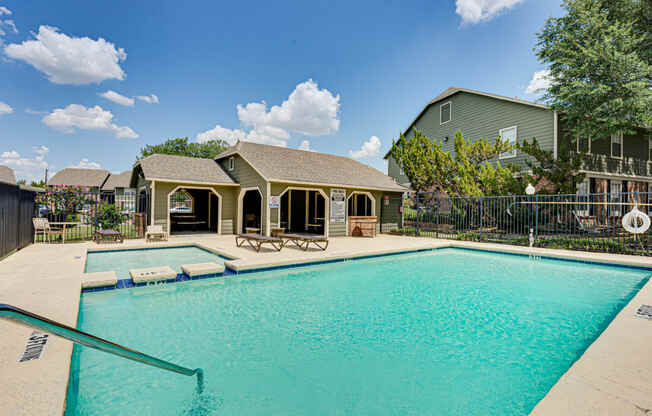Swimming Pool With Relaxing Sundecks at Arbors Of Corsicana, Corsicana, TX