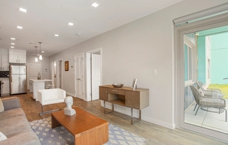 Studio, 1 bath, 387 sqft, $2,400, Unit 608