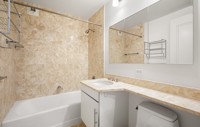 1 bed, 1 bath, 725 sqft, $4,950, Unit 1401