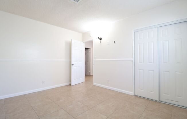 3 beds, 2 baths, $1,700