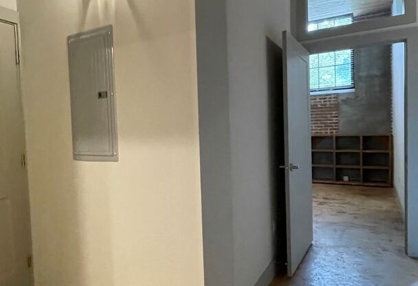 3 beds, 2 baths, 1,342 sqft, $2,058, Unit Bay 5 Unit 123