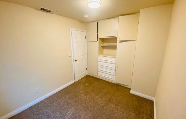 2 beds, 1 bath, $1,575