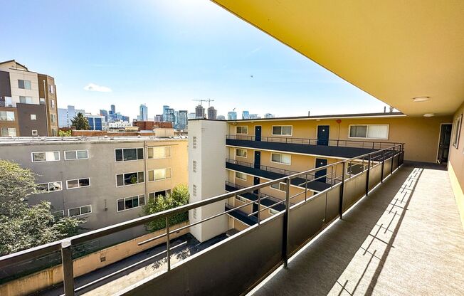 1 bed, 1 bath, 476 sqft, $1,695, Unit 406