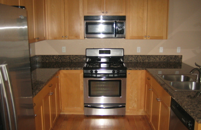 CARMELCREST895