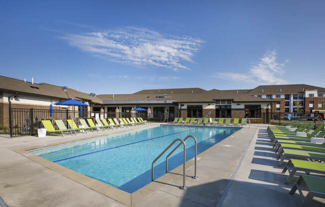 Relaxing pool Ascend at Woodbury new luxury apartments in south Woodbury, MN, for rent