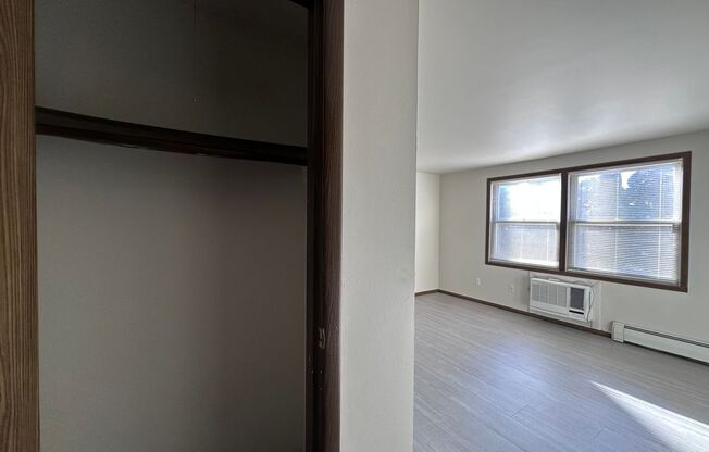 1 bed, 1 bath, 500 sqft, $745, Unit Apt. 8