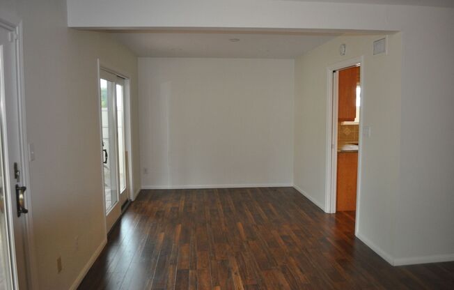 SAN CARLOS SINGLE FAMILY DETACHED HOME “ONE LEVEL” MINT CONDITION JUST $4,695.00 PER MONTH