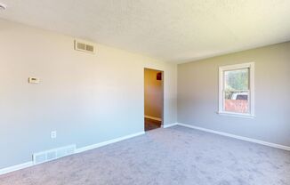 3 beds, 1 bath, $1,400