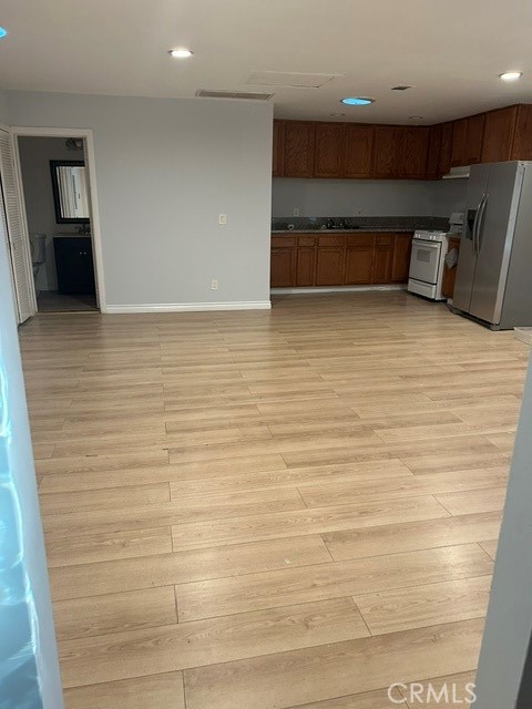10834 ENCINO AVE