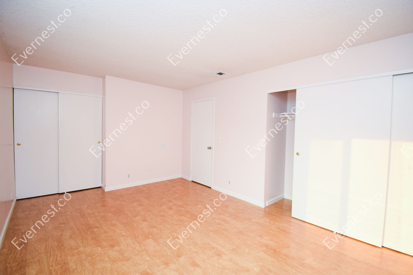 2 Bed & 1.5 Bath Townhouse in San Jose, CA / Pet-Friendly / Available Now!