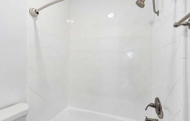 1 bed, 1 bath, 695 sqft, $1,798, Unit 402