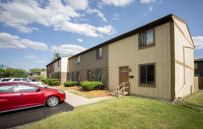 Townhomes near Michigan State University | Oakbrook Townhomes