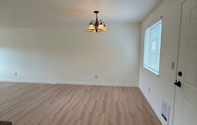 Marysville Updated Townhome